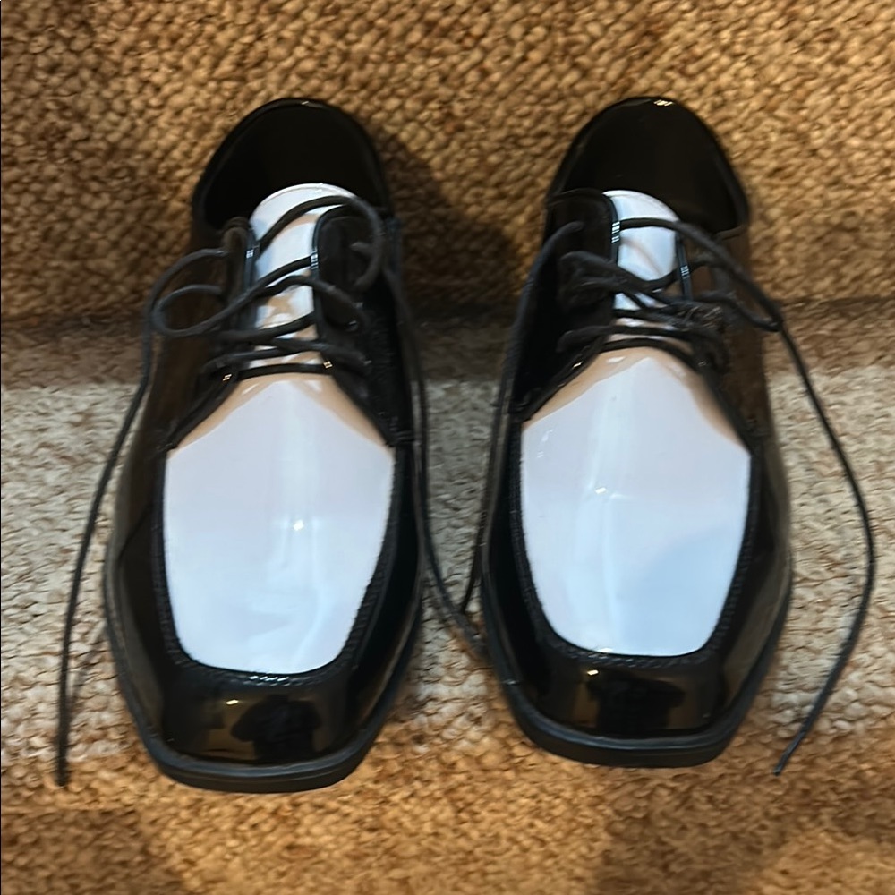 Black and White Men's Dress Shoes